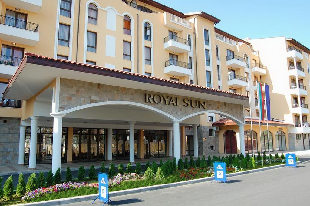 الشقق الفندقية ساني بيتشفي  Royal Sun المظهر الخارجي الصورة
